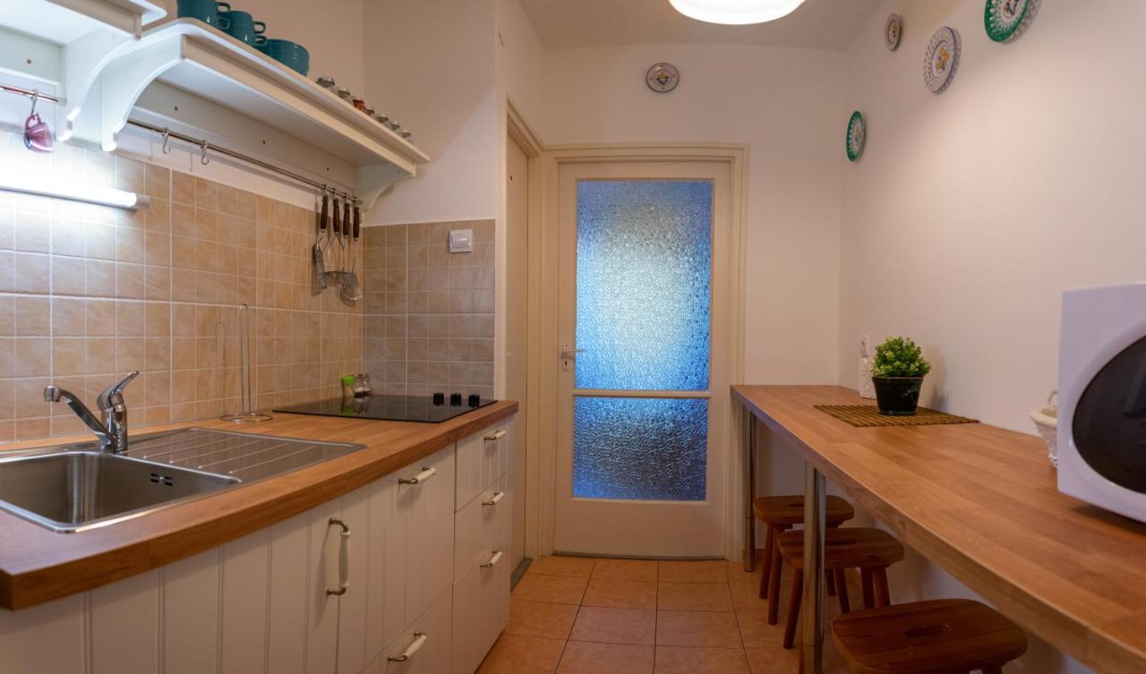 Helikon 32 Apartman Кестхей Экстерьер фото